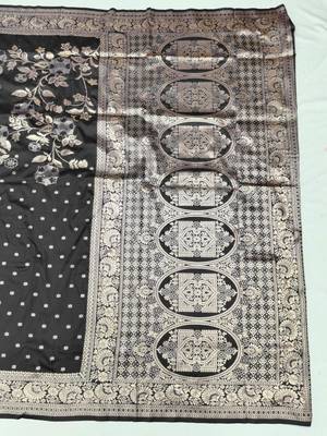 Black zari woven silk blend saree with blouse piece 2