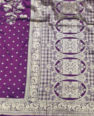 Purple zari woven silk blend saree with blouse piece 4