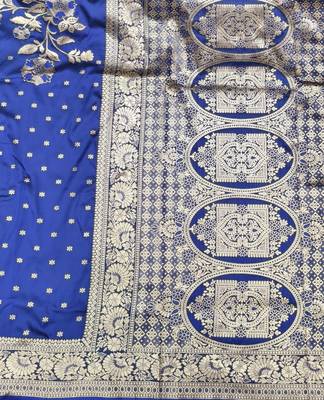 Navy blue zari woven silk blend saree with blouse piece 5