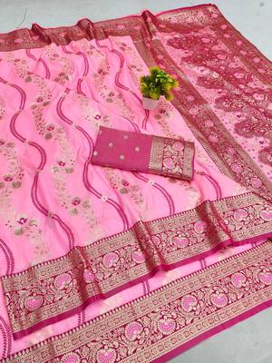 Pink zari woven leheria silk blend saree with blouse piece 1