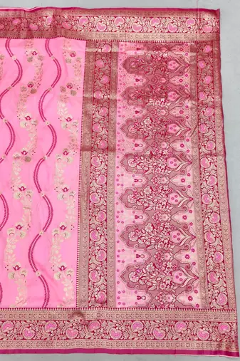 Pink zari woven leheria silk blend saree with blouse piece