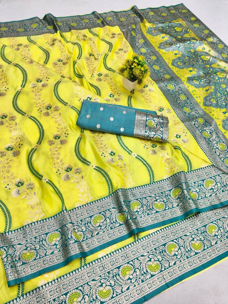Lime zari woven leheria silk blend saree with blouse piece