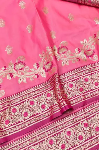 Pink zari woven silk blend saree with blouse piece