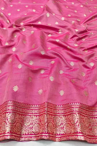 Cream zari woven silk blend saree with blouse piece