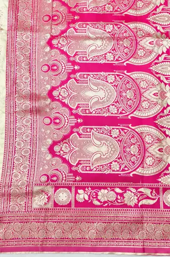 Cream zari woven silk blend saree with blouse piece