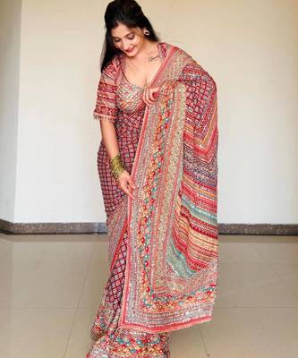red silk blend printed saree with abstract print 4