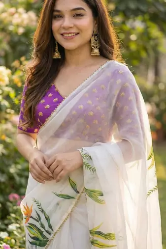 White georgette printed saree with floral print
