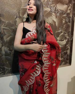Red organza printed saree with floral print 3