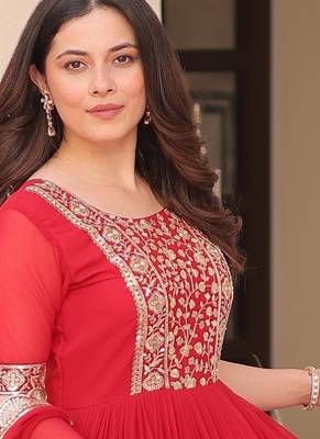 Red georgette readymade anarkali suit with embroidery & zari work 3