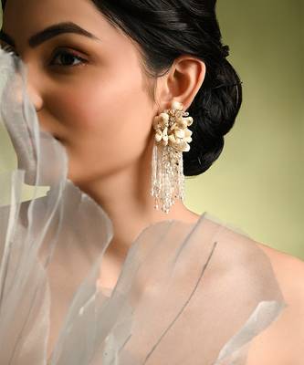 White floral long earrings 1