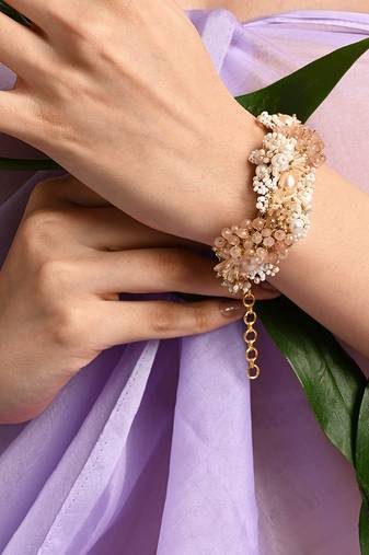 Gold plated pearl peach stone floral bracelet