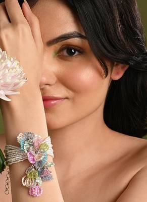 Multicolor floral white pearls pendant bracelet 2