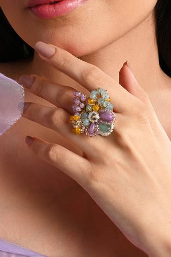 Multicolor lilac stone finger ring