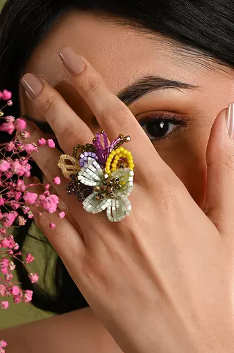 Multicolor crystal adjustable ring