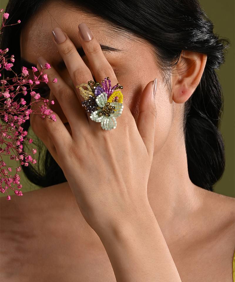 Multicolor crystal adjustable ring