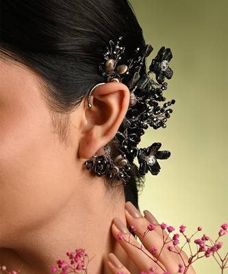 Black grey stones party earcuff 1