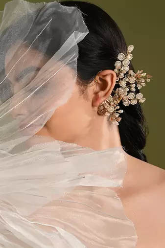 Gold plated peach earcuff