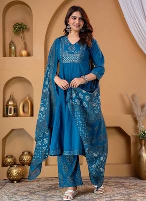 Cotton cambric anarkali kurti-pant-dupatta set 2