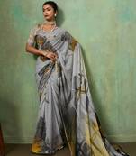 Grey georgette abstract printed saree with unstitched blouse