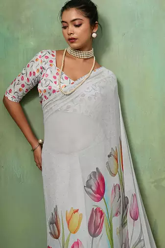 White georgette floral printed saree with unstitched blouse
