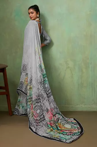 Grey georgette geometrical printed saree with unstitched blouse