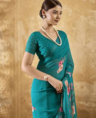 Green georgette floral printed saree with unstitched blouse 2