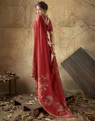 Red georgette floral printed saree with unstitched blouse 3