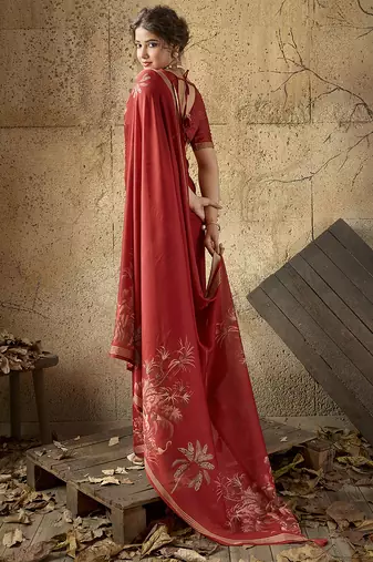 Red georgette floral printed saree with unstitched blouse