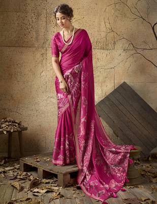 Pink georgette floral printed saree with unstitched blouse 1