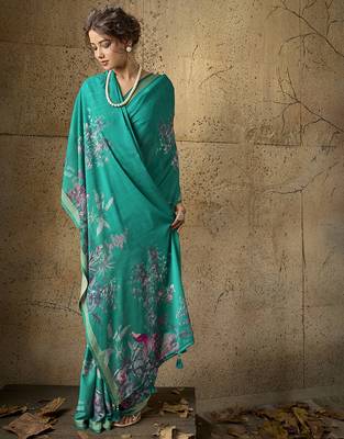 Green georgette floral printed saree with unstitched blouse 4