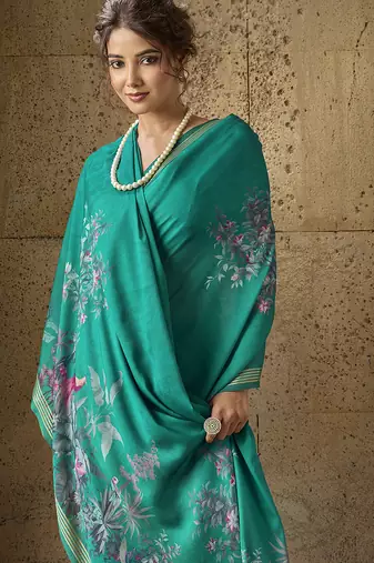 Green georgette floral printed saree with unstitched blouse