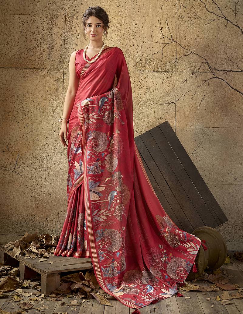 Red georgette floral printed saree with unstitched blouse