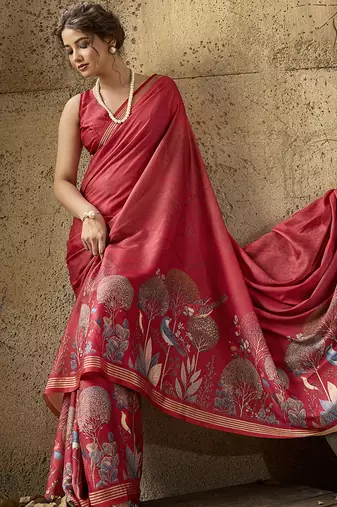 Red georgette floral printed saree with unstitched blouse