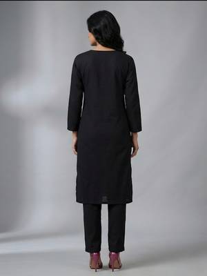 Black rayon embroidered kurta set 2