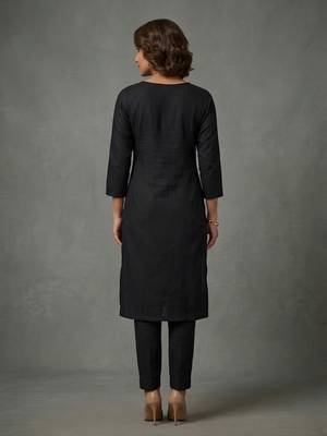Black rayon embroidered kurta set 2