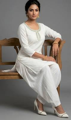White rayon embroidered kurta set 3