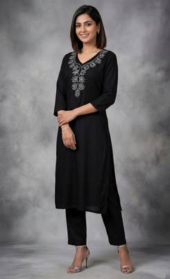 Black rayon embroidered kurta set 3