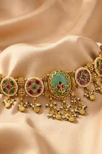 Rajwadi Stone Dangling Choker Set