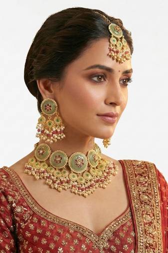 Stone & Pearl Bridal Necklace Set