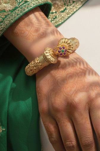 Gold Plated Screw Openable Patli Kada Bangles, Set of 2
