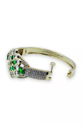 Moissanite Kundan Openable Kada with Green Stone