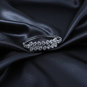 American Diamond Leaf Motif Openable Kada 1