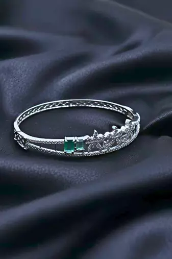 AD Studded Floral Design Openable Kada