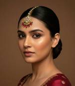 Moissanite Kundan Maangtikka with Green & Red Beads