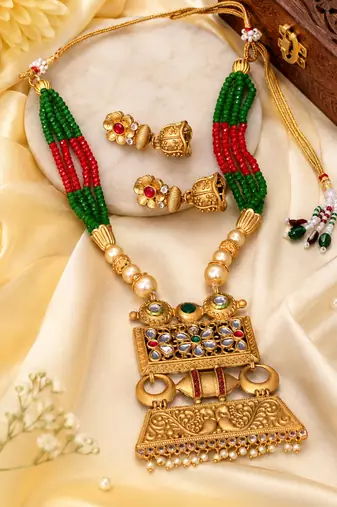 Traditional Red Green Beaded Heritage Necklace
