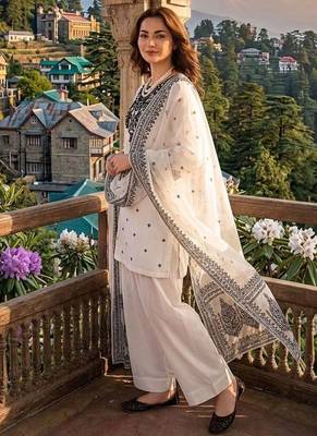 Cream crepe embroidered farshi salwar set 3