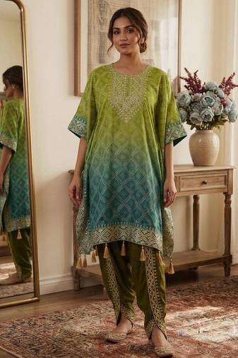 Green silk blend embroidered kaftan set