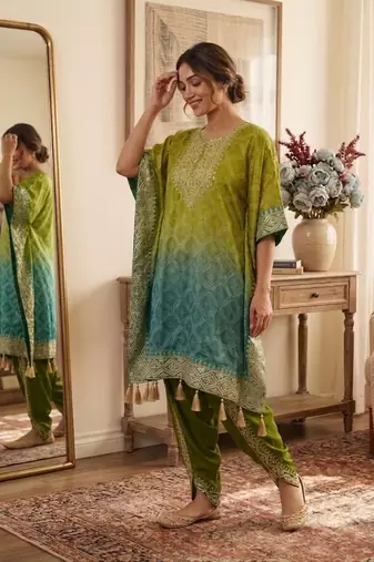 Green silk blend embroidered kaftan set