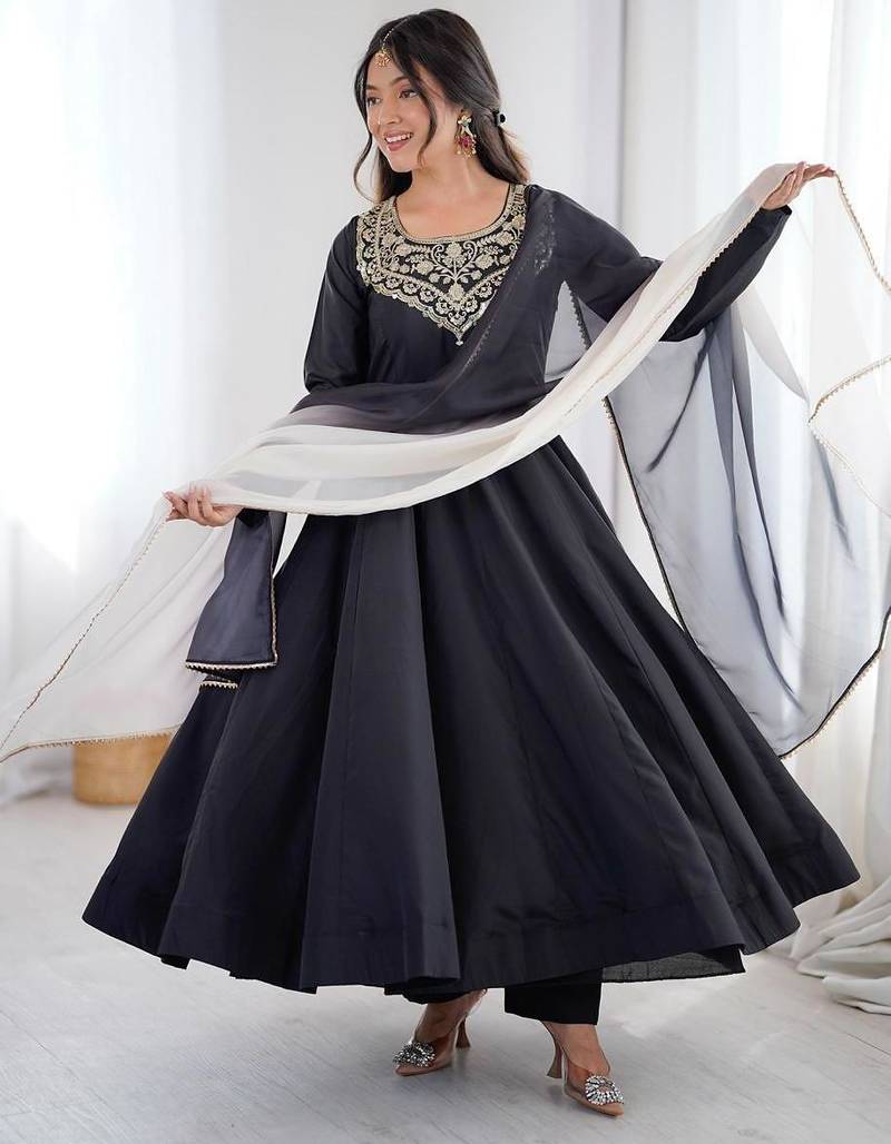 Black crepe embroidered anarkali set