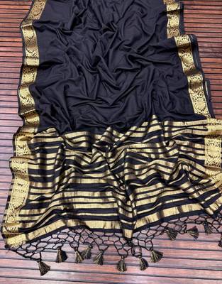 black jaqurad border and zari chit pallu khaddi crep georgette sareewith tassels  3
